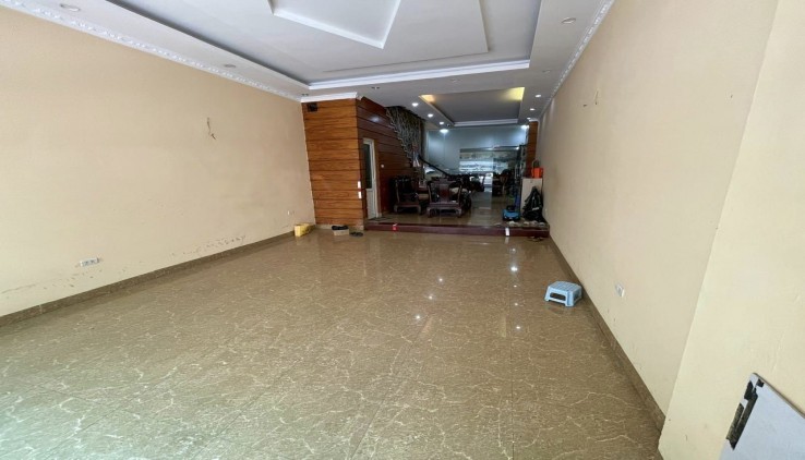 CHO THUÊ NHÀ LIỀN KỀ Ô TÔ TRÁNH NGUYỄN VĂN LỘC 4 TẦNG, 78M2, 4N, 4 WC Ở, VP - 33 TRIỆU (CÓ TL)